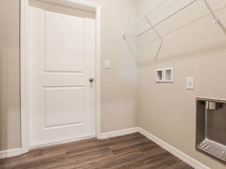 3468 Colfax Ln — Photo 12