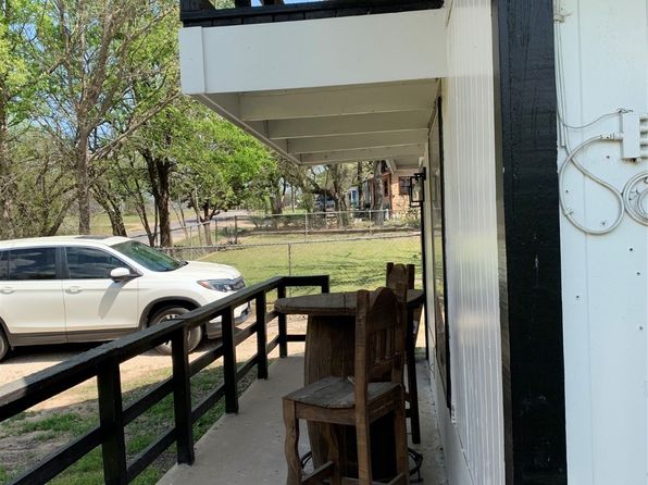132 Waterview Dr, Whitney, TX 76692