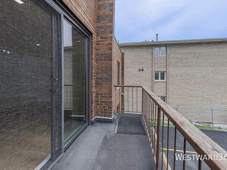 6320 W 79th St #2SE — Photo 5