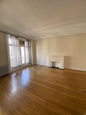 1st image of 504 Cathedral Pkwy #10C