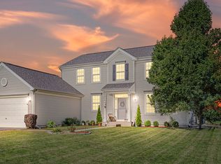 2449 Alan Dale Ln, Yorkville, IL 60560