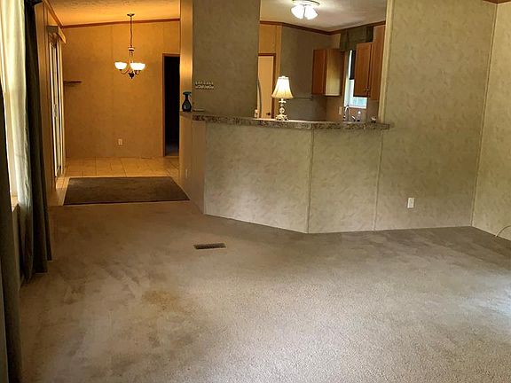 3rd image of 87 Sycamore Ct