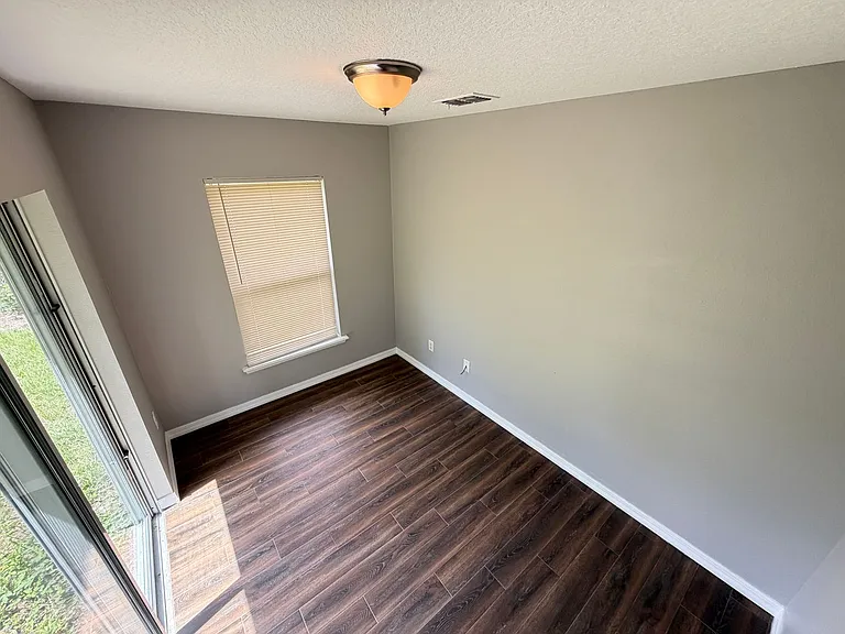2615 Fair Oaks Dr — Photo 18