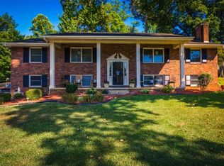 309 Meadow Ln, Kingsport, TN 37663