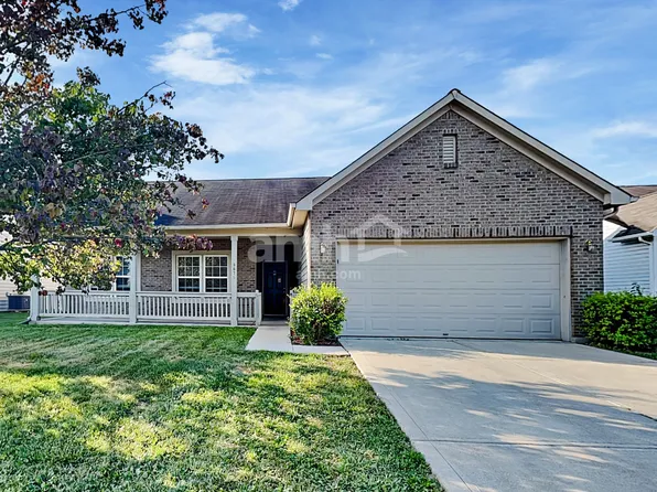 9675 Lomax Dr, Avon, IN 46123