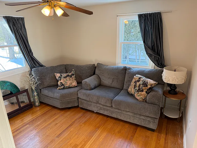 38 Stanley Pl — Photo 15