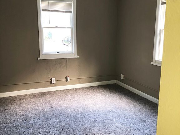 5th image of 130 Laura Ave APT 2
