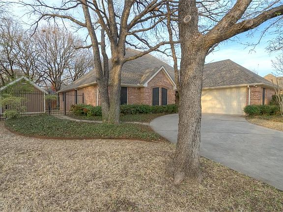 4th image of 1105 Buena Vista Dr