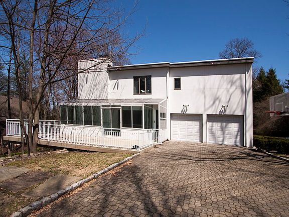 2nd image of 223 Truman Dr