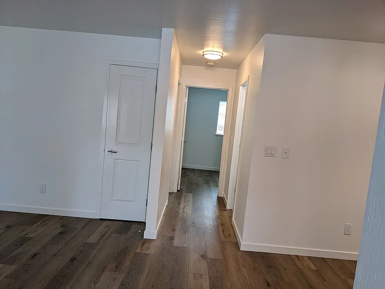 137 Sierra Dr — Photo 36