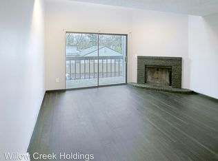 4220 Southcenter Blvd APT 9, Tukwila, WA 98188