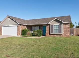 10809 124th St, Collinsville, OK 74021