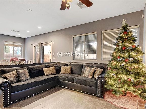 3rd image of 9485 Bachelors Fortune St