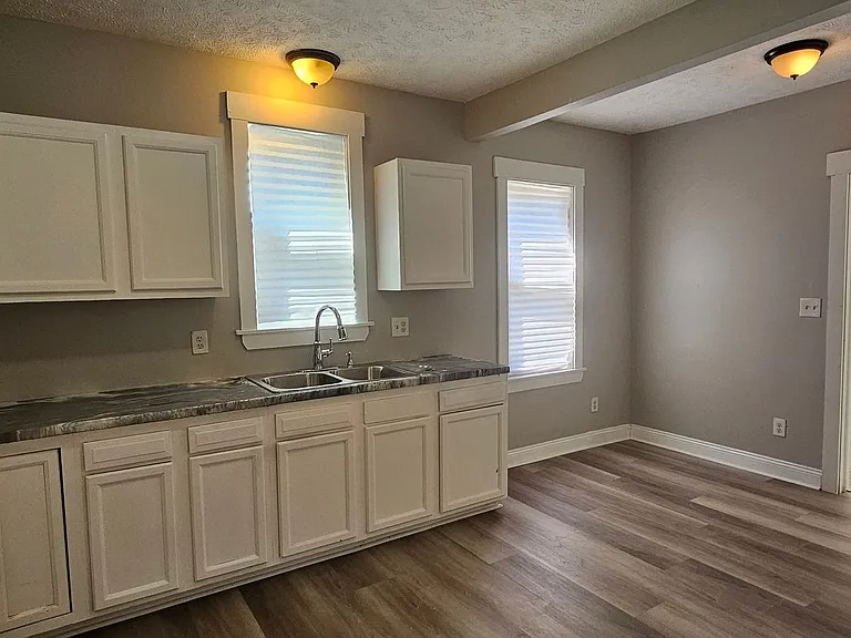 9710 Easton Ave — Photo 5