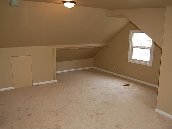 4th image of 2520 S 14th St