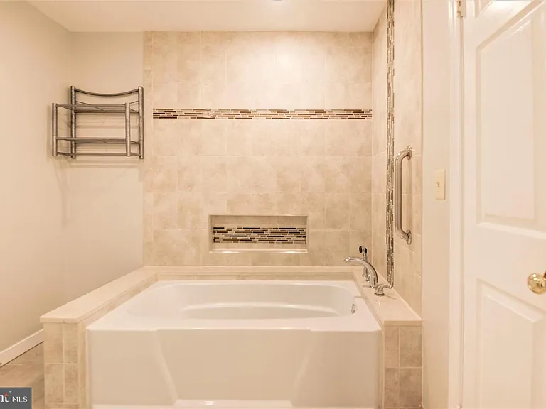 10322 Dunn Meadow Rd — Photo 29