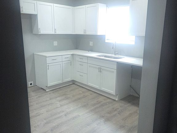 5th image of 1518 W 13th St