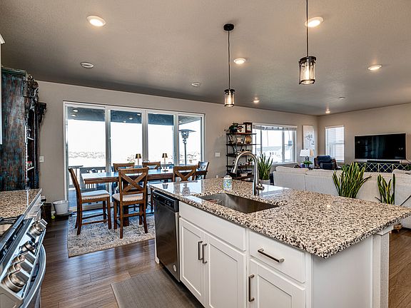 4th image of 6941 Hidden Cove Ct