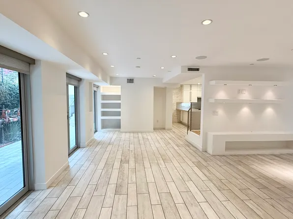 947 4th St APT C, Santa Monica, CA 90403