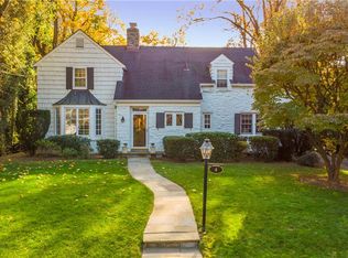 4 Locust Ridge Rd, Larchmont, NY 10538