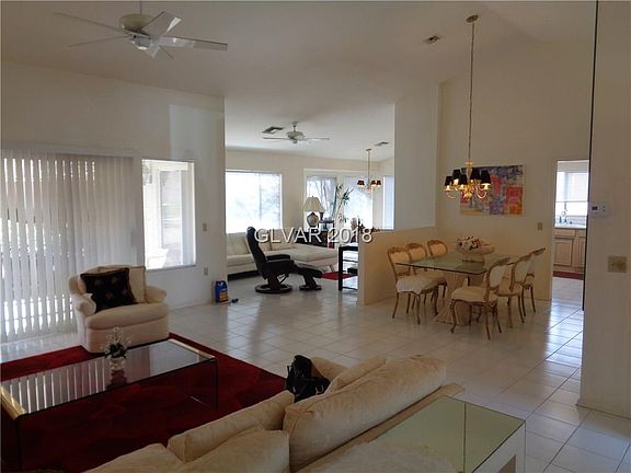4th image of 8601 Glenmore Dr