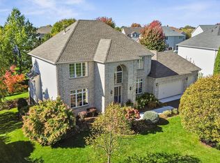 9624 Jonathan Ln, Eden Prairie, MN 55347