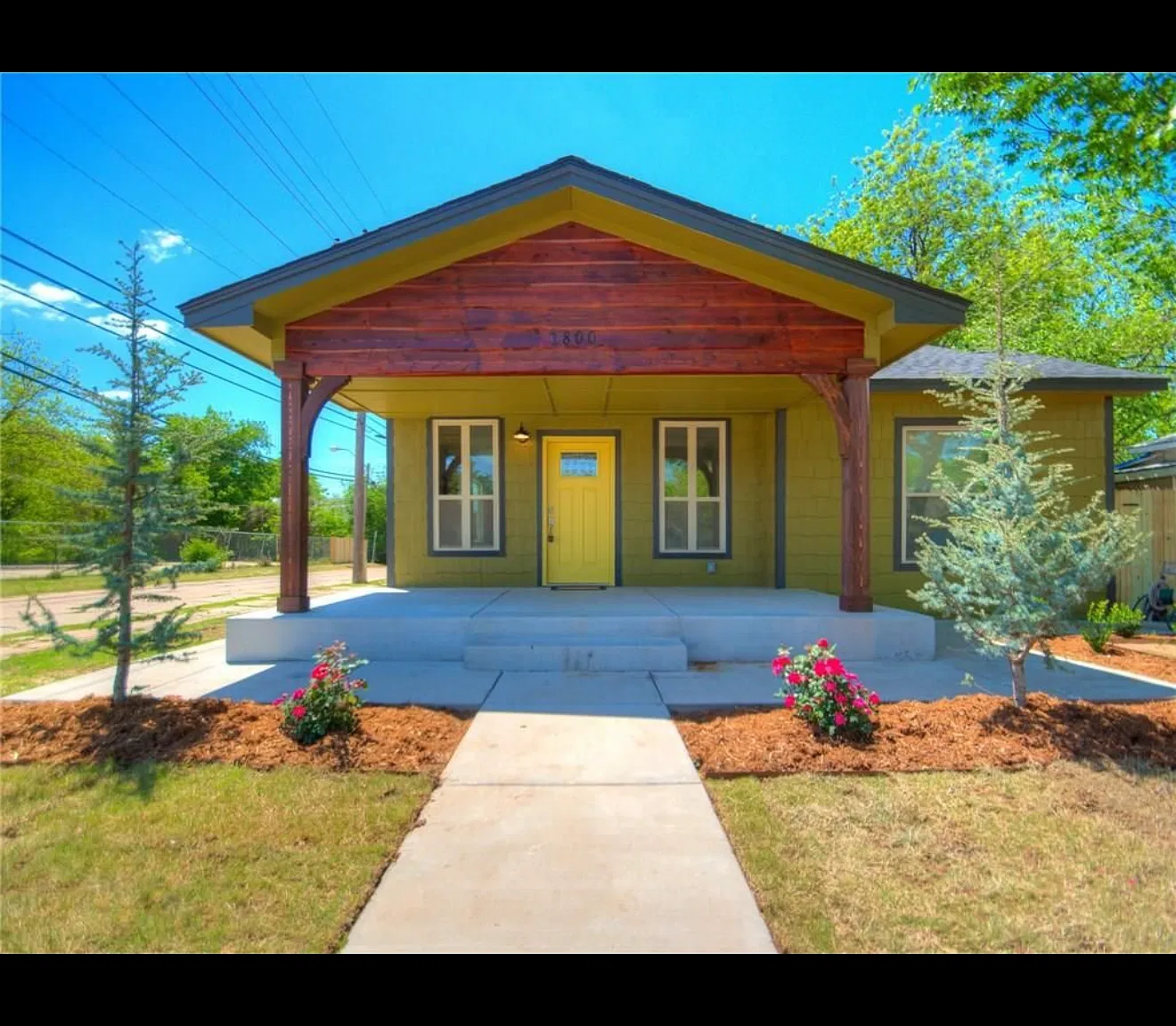 3 bed, 1517 sqft, $1,700 — Photo 1