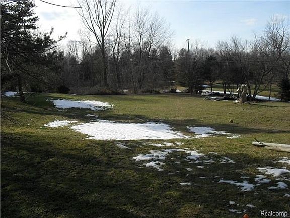 5th image of 380 S Conklin Dr