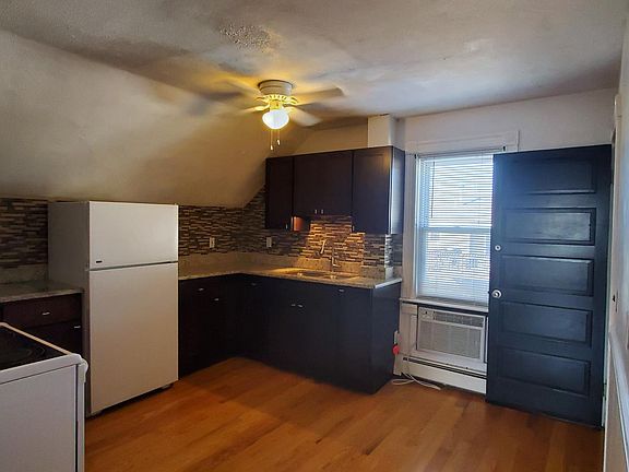 Kitchen (wall A/C unit)