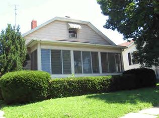 706 S 9th St, Burlington, IA 52601