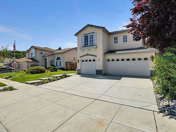 2nd image of 9755 Sparrow Glen Way