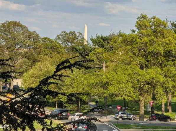 1423 N Nash St #207, Arlington, VA 22209
