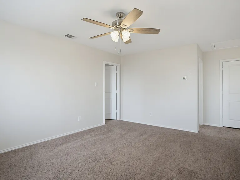 14042 Wool Park — Photo 12