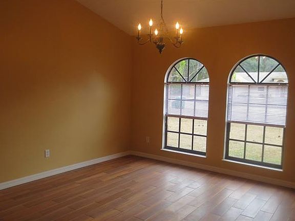 3rd image of 3250 Saint James Ave