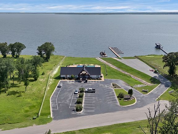 5th image of 1511 Shoreline Dr