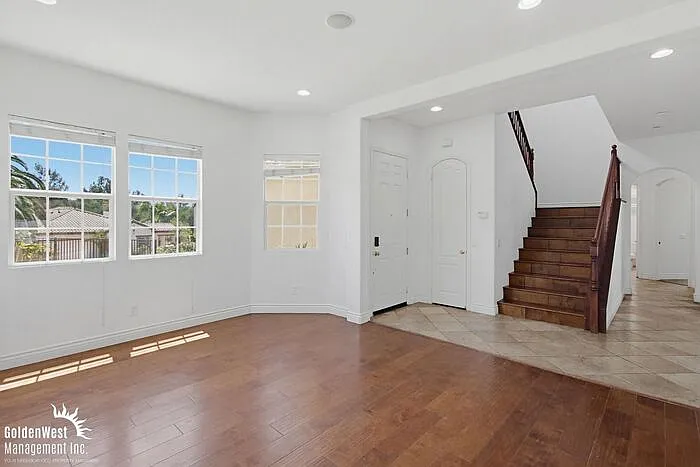 637 Oak Glade Dr — Photo 5