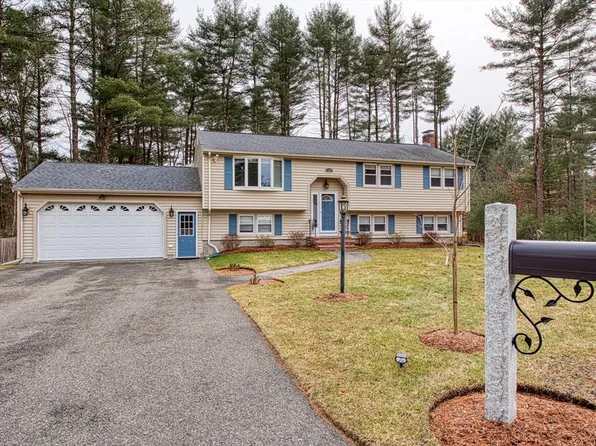 116 Gilbert Dr, Stoughton, MA 02072
