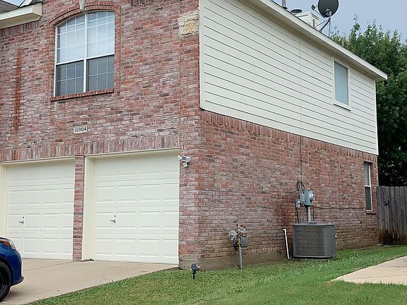 5th image of 10904 Fawn Valley Dr