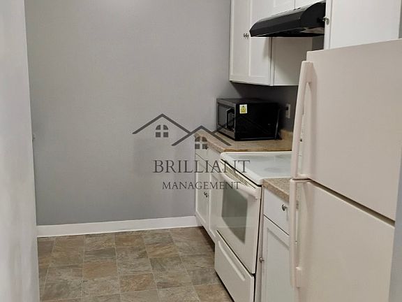 2nd image of 2953 N Euclid Ave