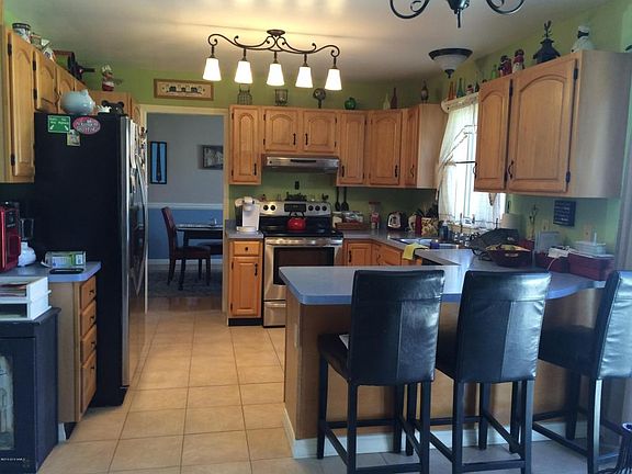 2nd image of 17 Kelly Ave