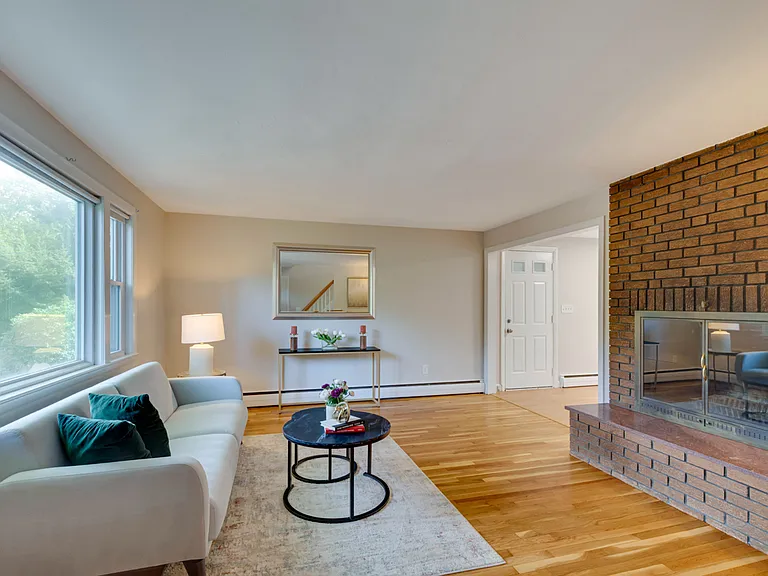 215 Blue Hill Dr — Photo 14
