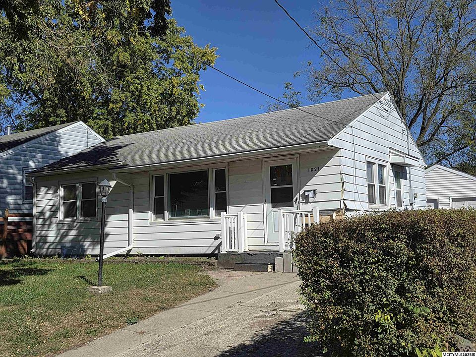 2nd image of 1021 N Polk Ave