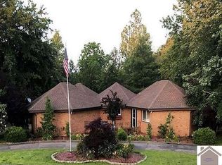 2064 La Center Rd, La Center, KY 42056