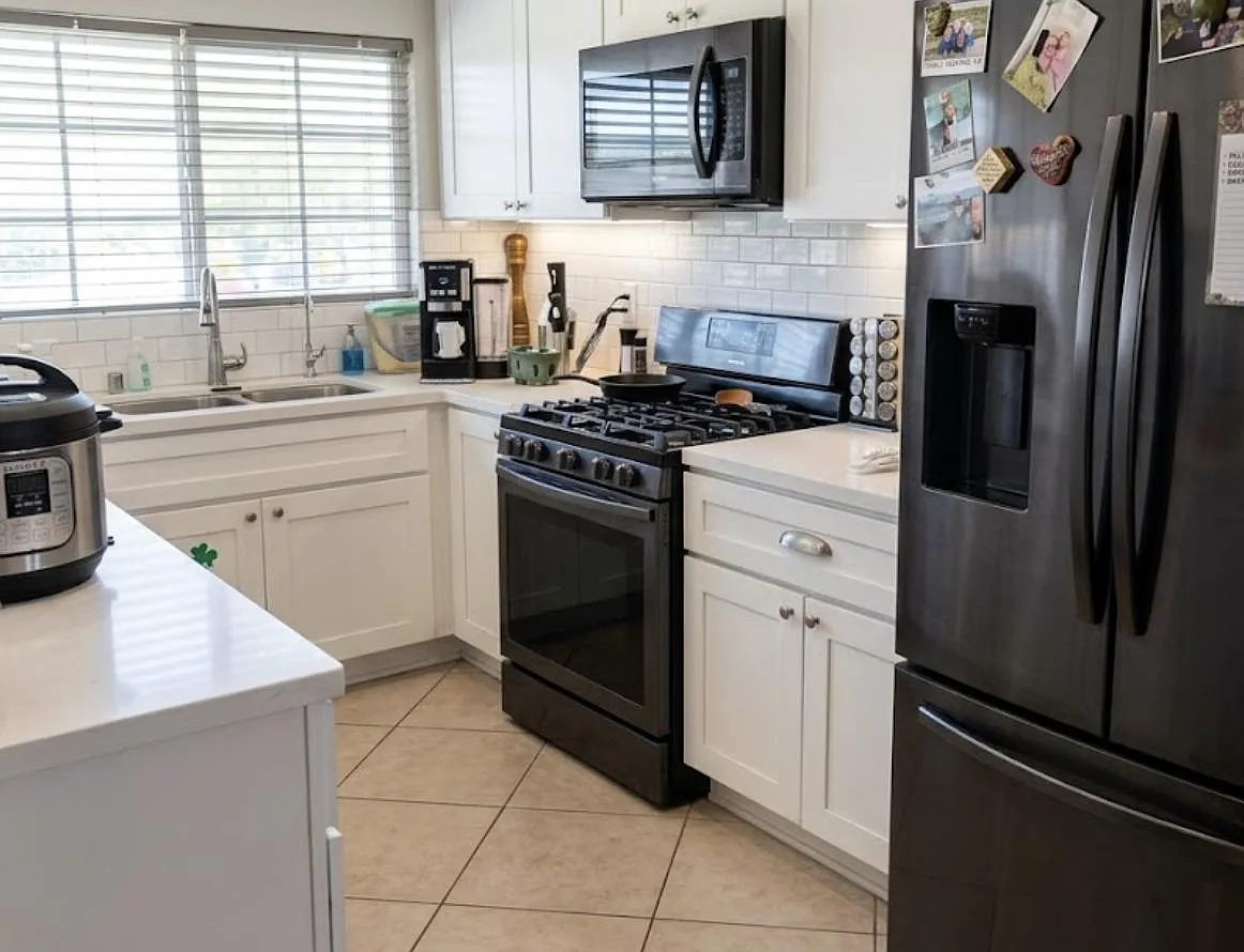 1 bed, 1.0 bath, 1000 sqft, $1,711 — Photo 2