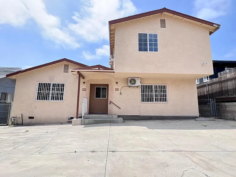 653 1/2 Maltman Ave — Photo 23