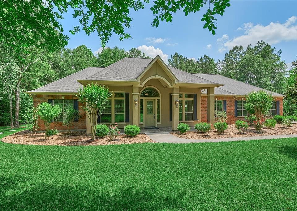 1st image of 101 Forest Wind Ct
