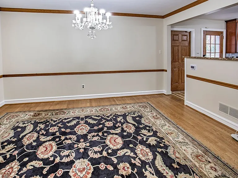 705 Ashford Rd — Photo 35