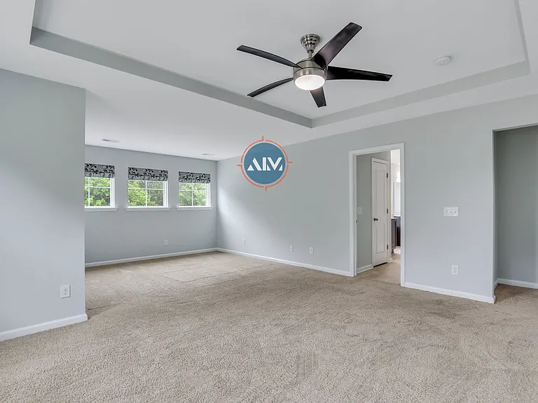 211 Heritage Pkwy — Photo 44