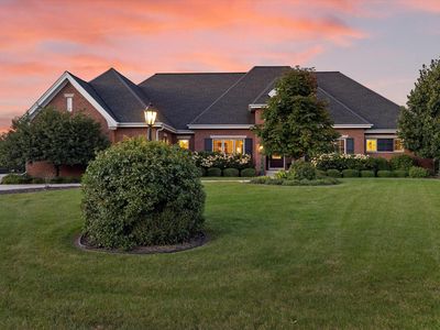 N19W24652 River Edge COURT, Pewaukee, WI, 53072