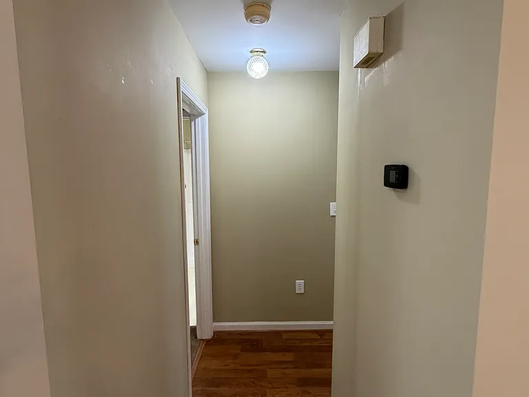 334 W Pointe Dr — Photo 7